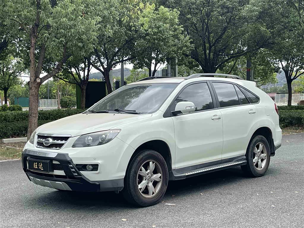 BYD S6 2013 car image 
