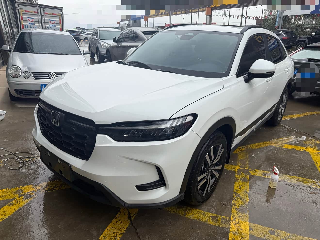 Honda HR-V 2023 car image 