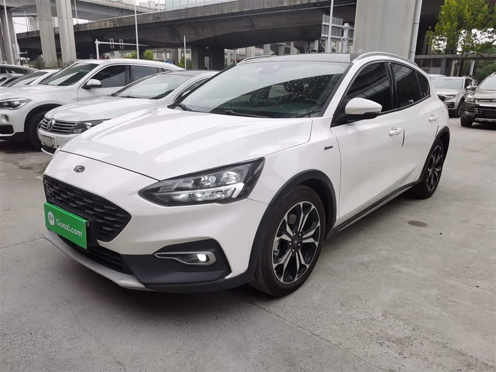 Ford Focus Active 2019 car image 