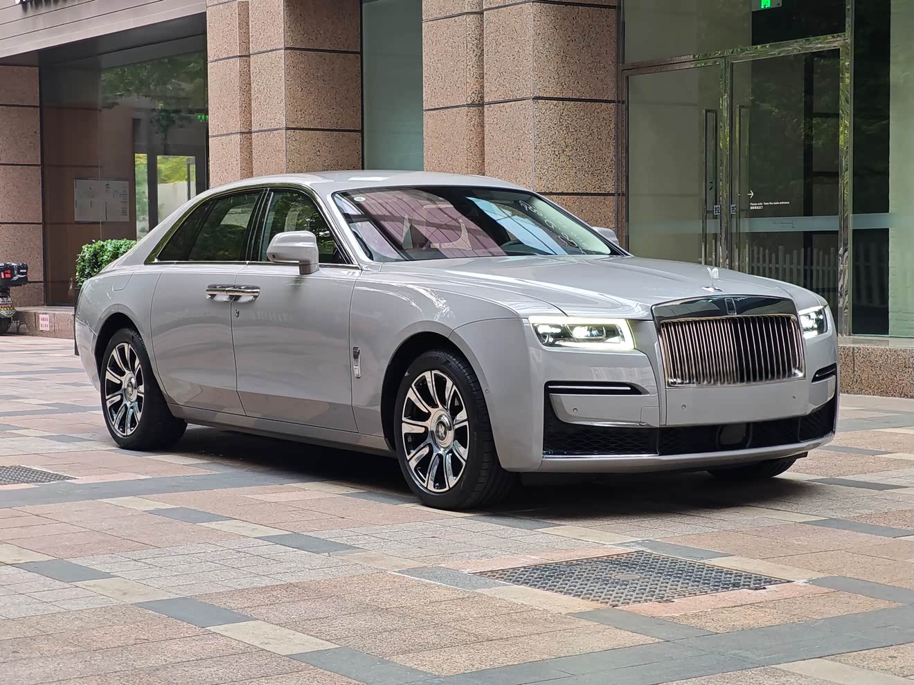 Rolls-Royce Ghost 2024 Rolls-Royce Ghost 2024 汽车图片