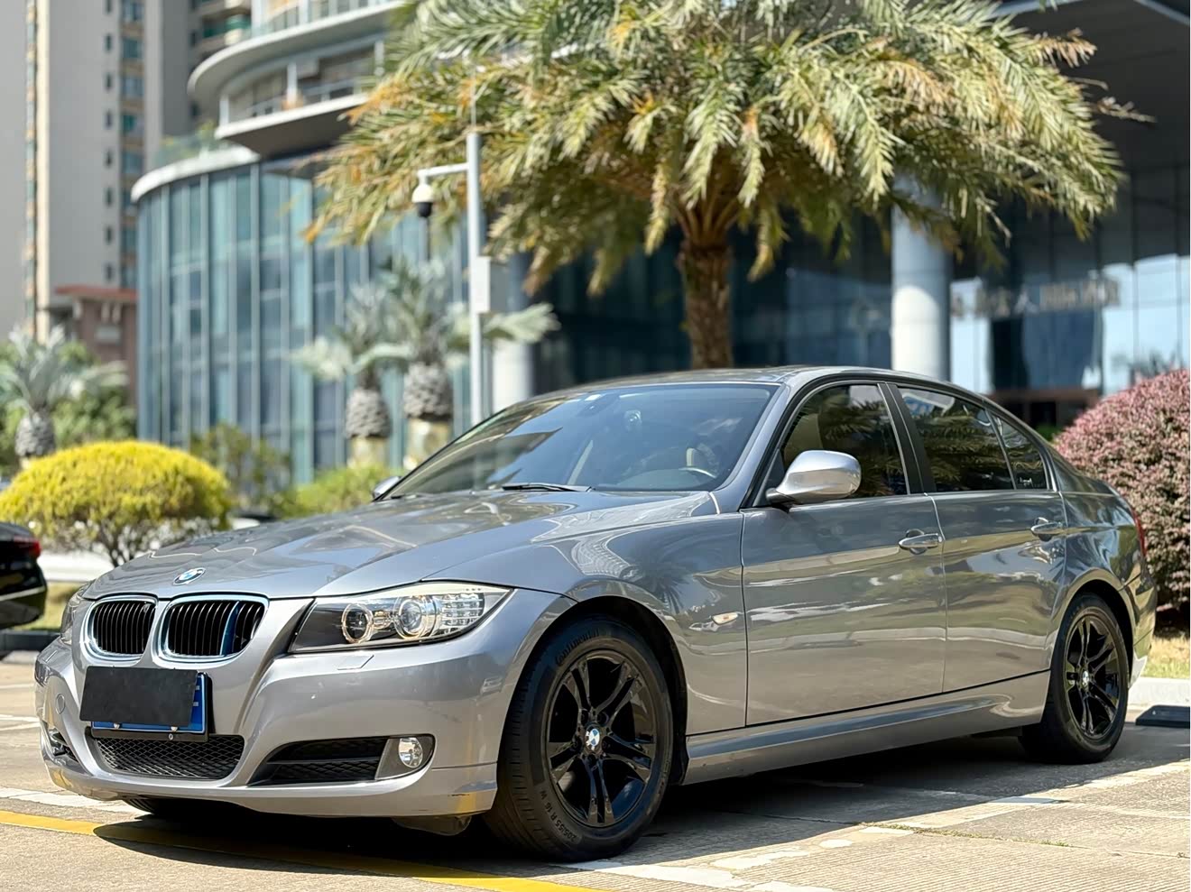 BMW 3 Series (Imported) 2012 car image 