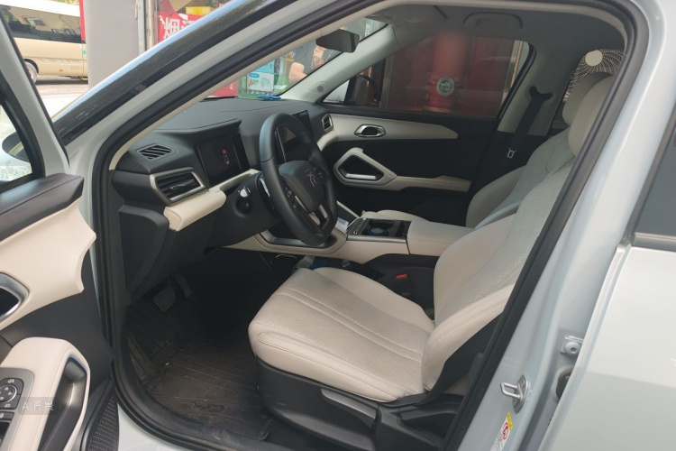 BYD YuanUP 2025 car image #18