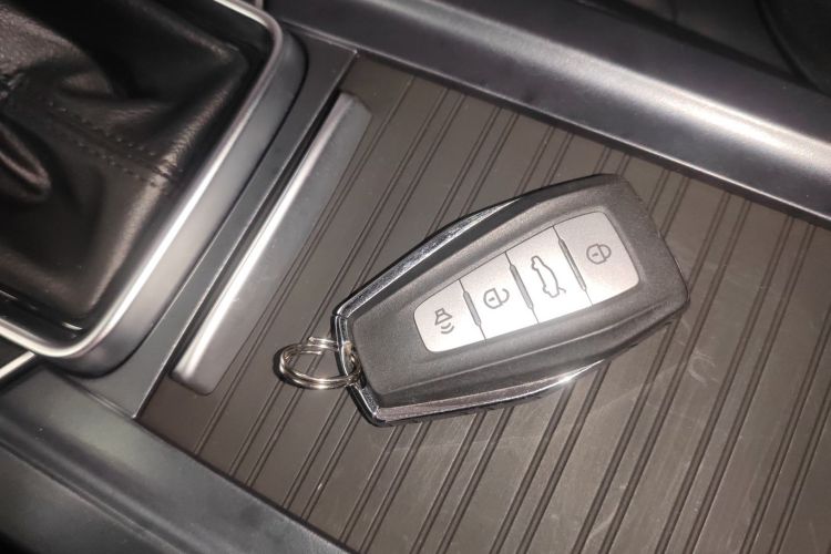 GEELY Emgrand 2020 #9 GEELY Emgrand 2020 car image #9