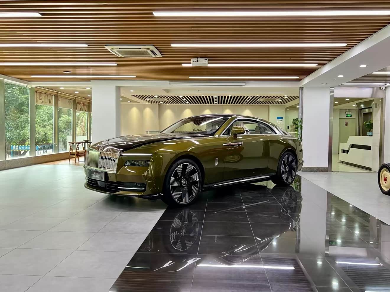 Rolls-Royce Spectre 2025 Rolls-Royce Spectre 2025 汽车图片