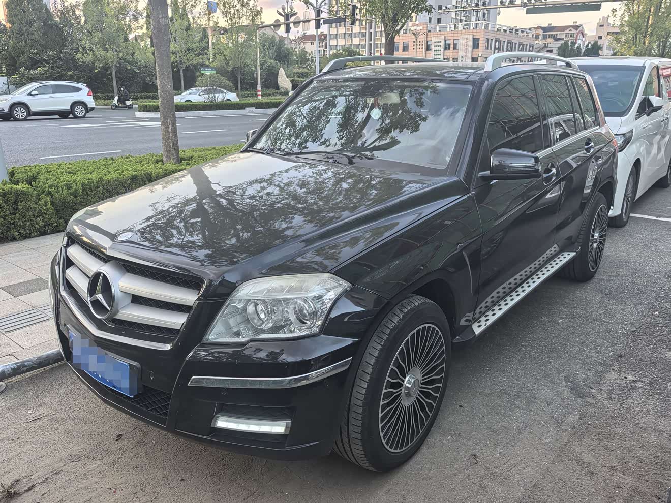 Mercedes-Benz GLK Class (Imported) 2011 Mercedes-Benz GLK Class (Imported) 2011 car image