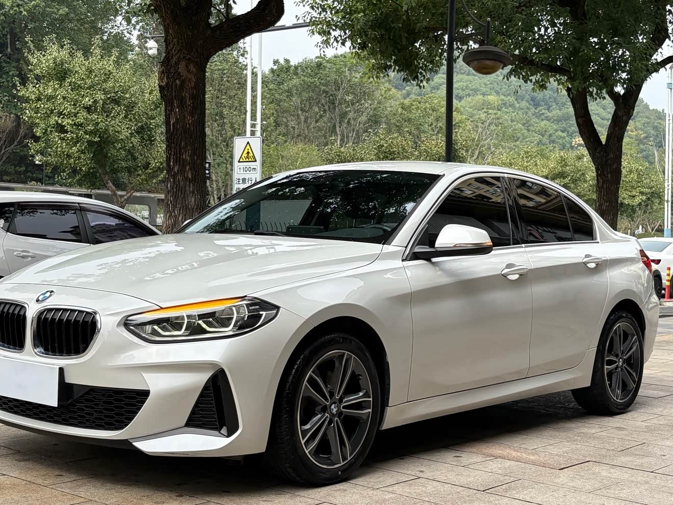 BMW 1 Series 2021 car image 