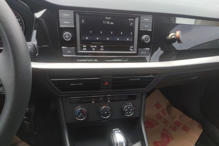 Volkswagen Lavida 2019 car image #13
