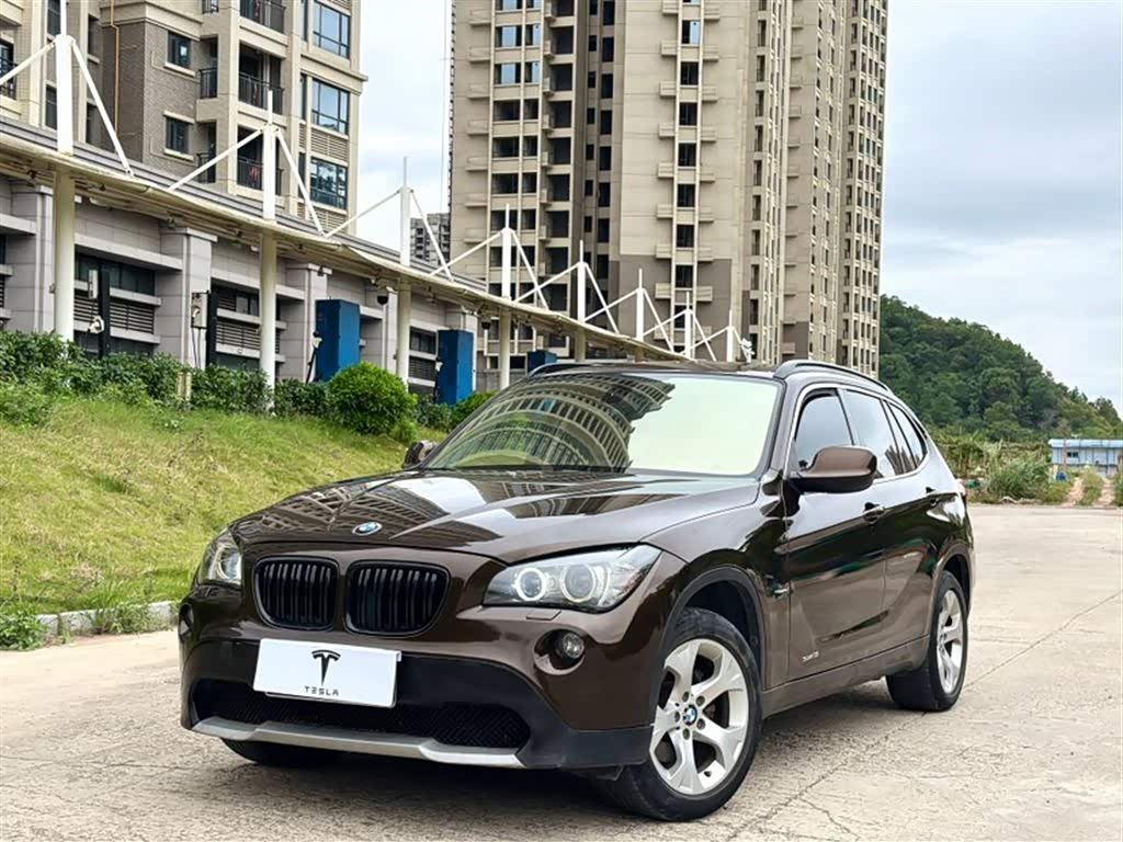 BMW X1 (Imported) 2011 car image 