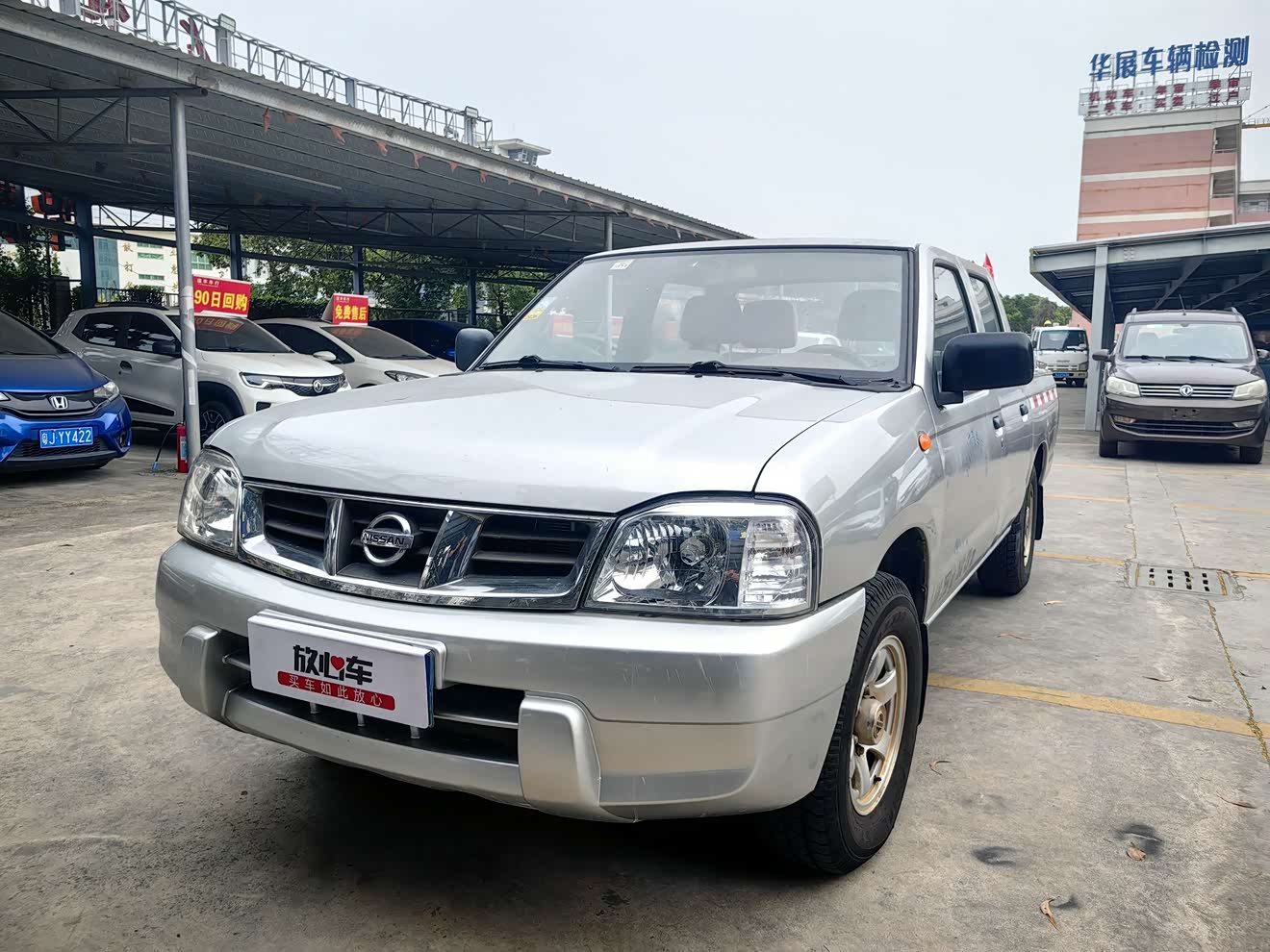 Nissan D22 2015 汽车图片 