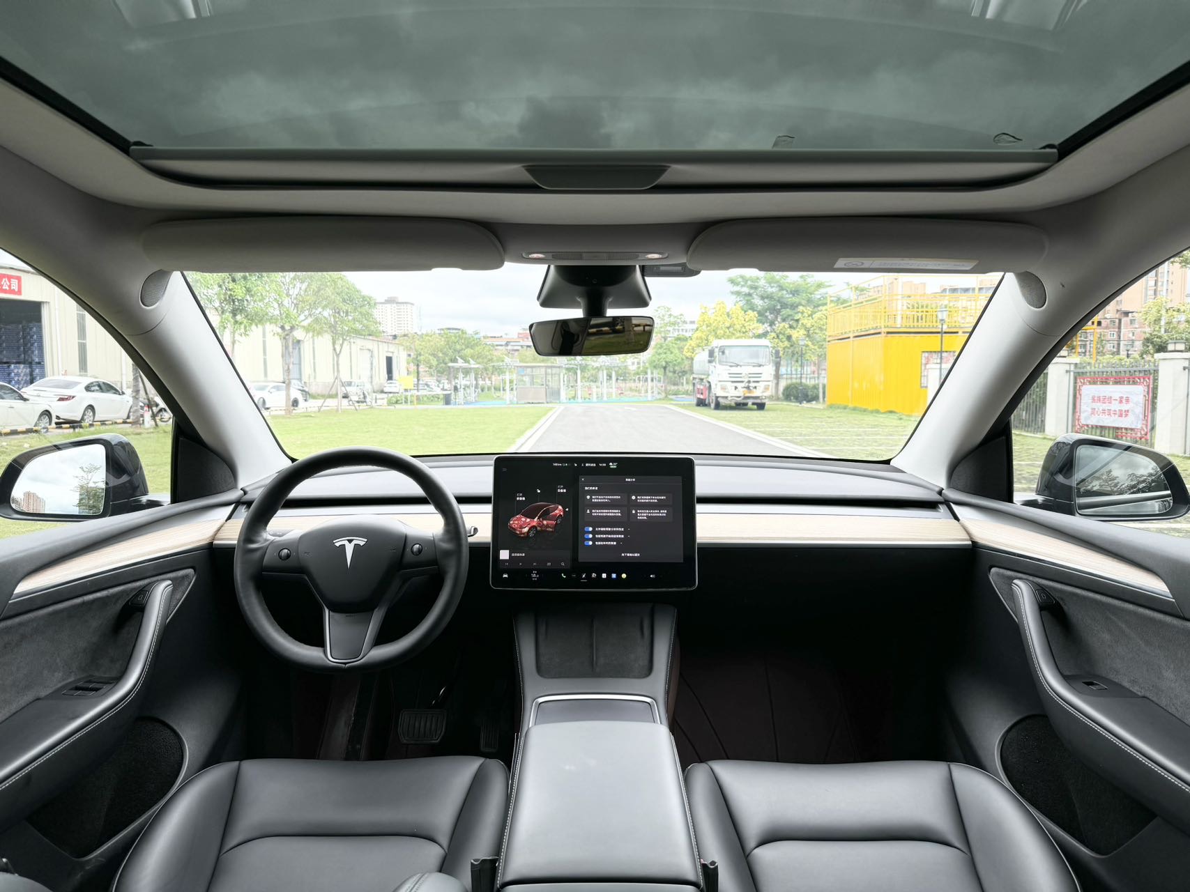 Tesla Model Y 2023 #7 Tesla Model Y 2023 immagine di auto #7