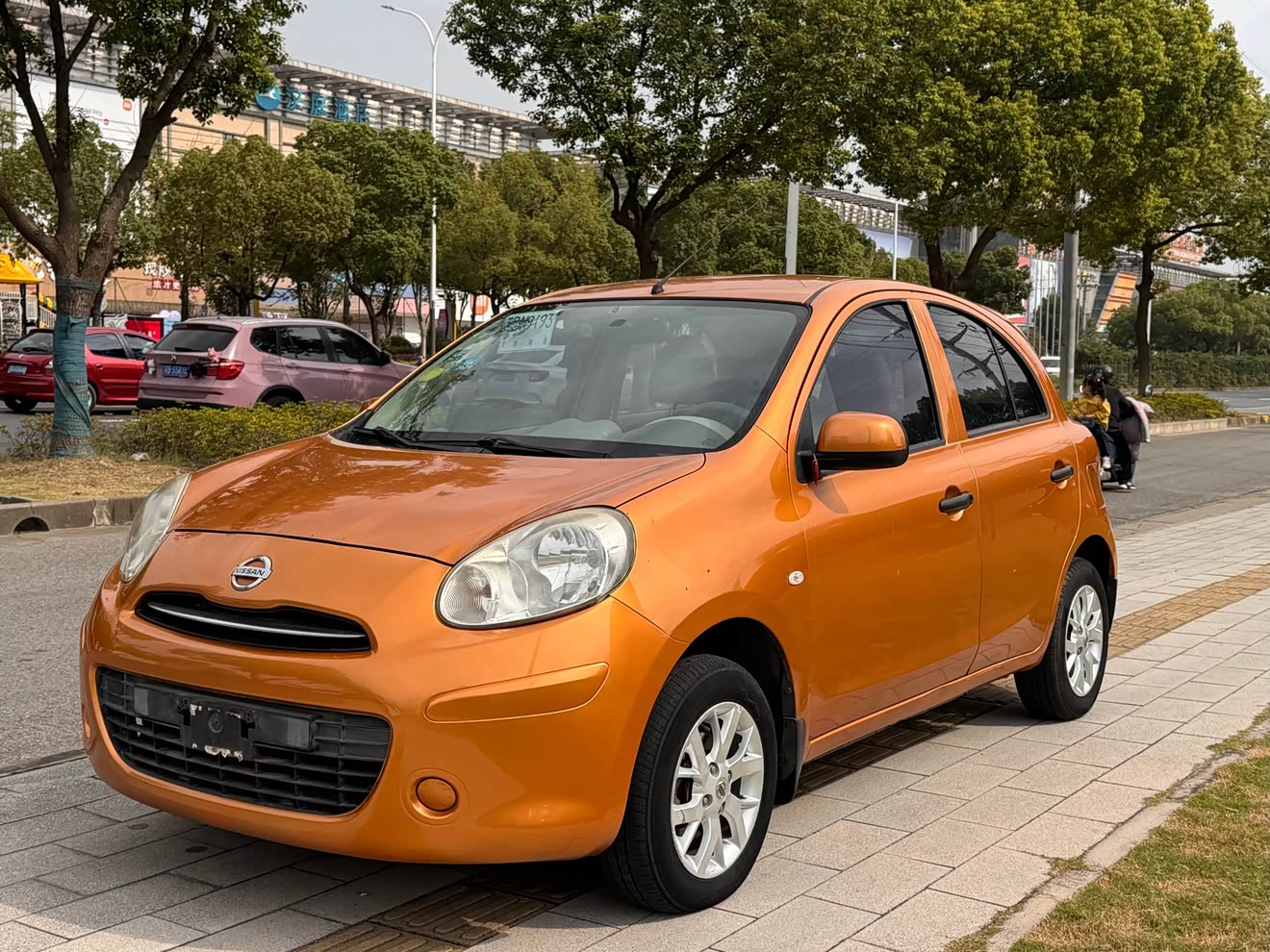 Nissan March 2014 汽车图片 