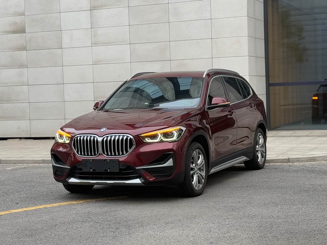 BMW X1 New Energy 2020 car image 