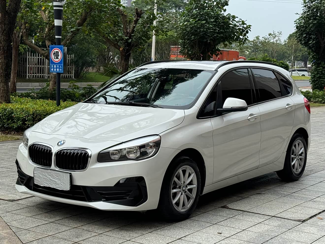 BMW 2 Series Tourer 2019 car image 