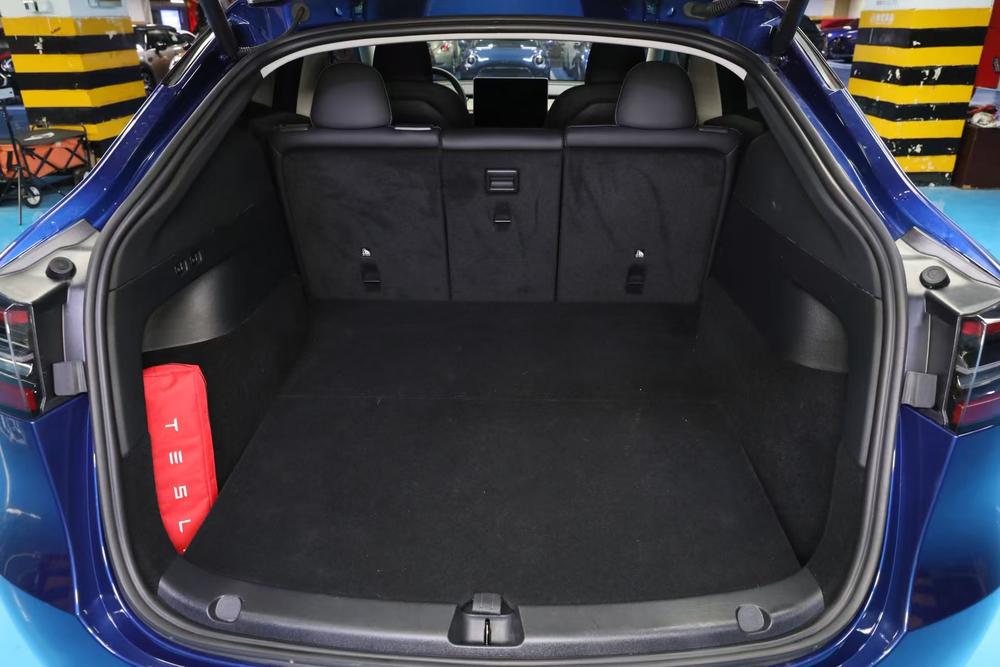 Tesla Model Y 2023 #17 Tesla Model Y 2023 immagine di auto #17