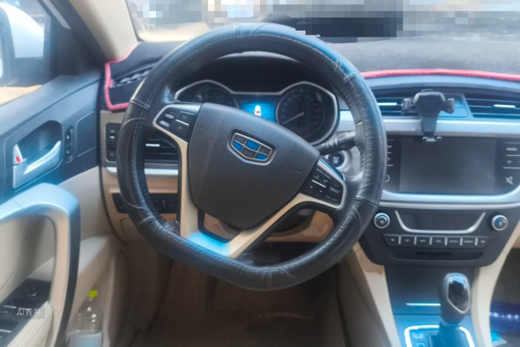 GEELY Emgrand 2017 car image #12