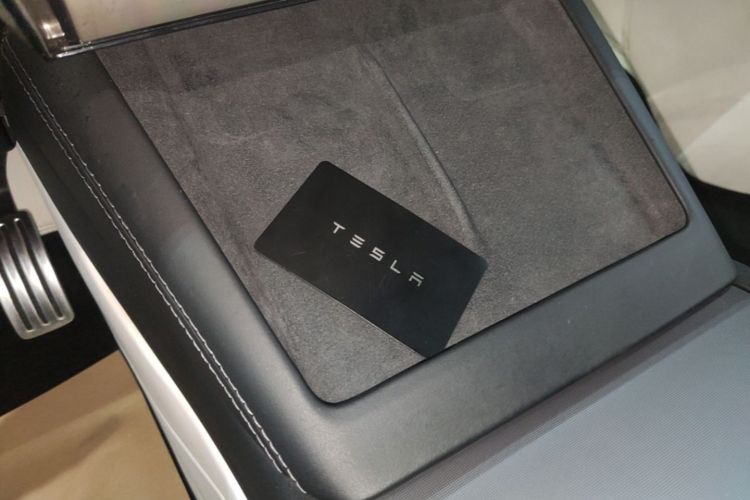 Tesla Model 3 2024 #14 Tesla Model 3 2024 car image #14