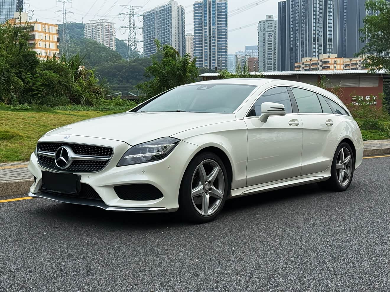 Mercedes-Benz CLS Class 2016 car image 