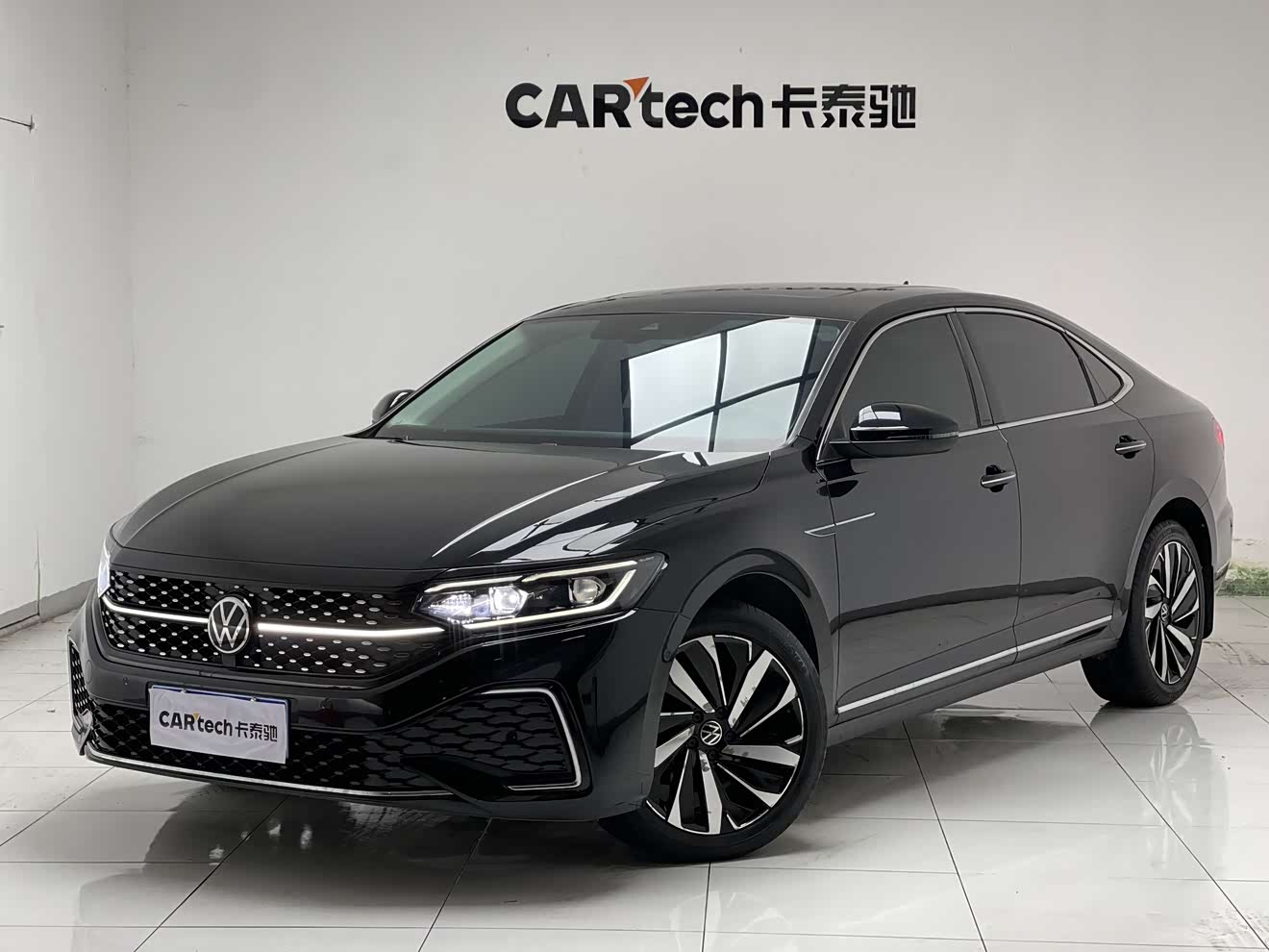 Volkswagen Passat 2022 car image 