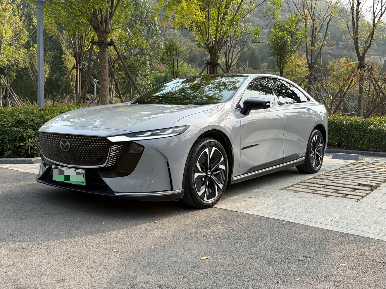 Mazda EZ-6 2024 汽车图片 