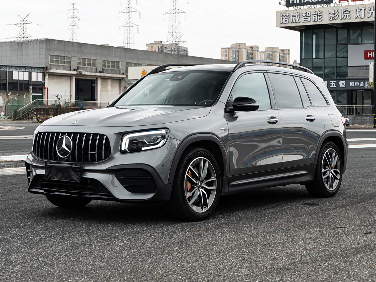 Mercedes-Benz GLB AMG 2021 immagine di auto 