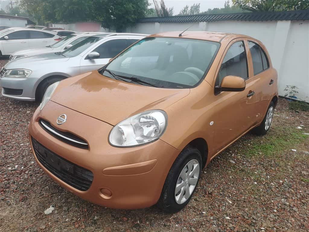 Nissan March 2014 汽车图片 