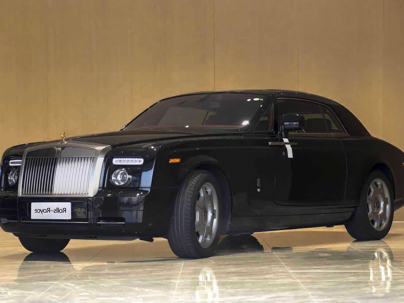 Rolls-Royce Phantom 2013 Rolls-Royce Phantom 2013 汽车图片
