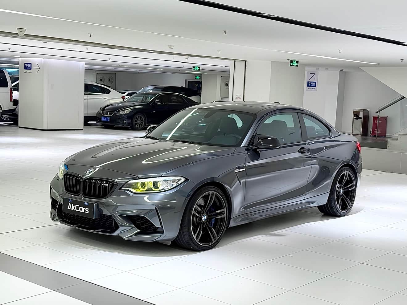 BMW M2 2017 car image 