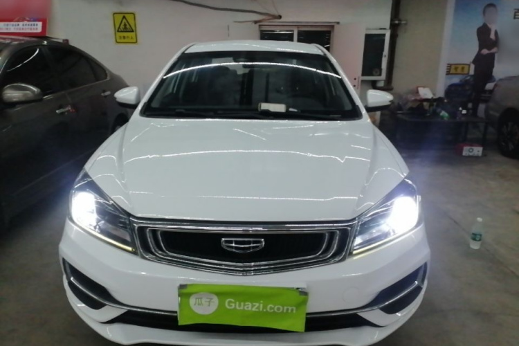 GEELY Emgrand 2019 #3 GEELY Emgrand 2019 car image #3