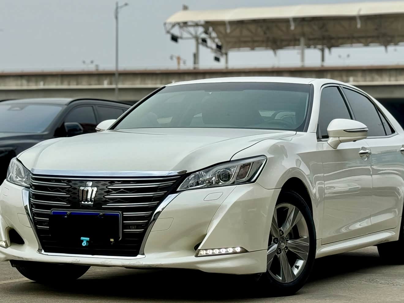 Toyota Crown 2017 Toyota Crown 2017 汽车图片