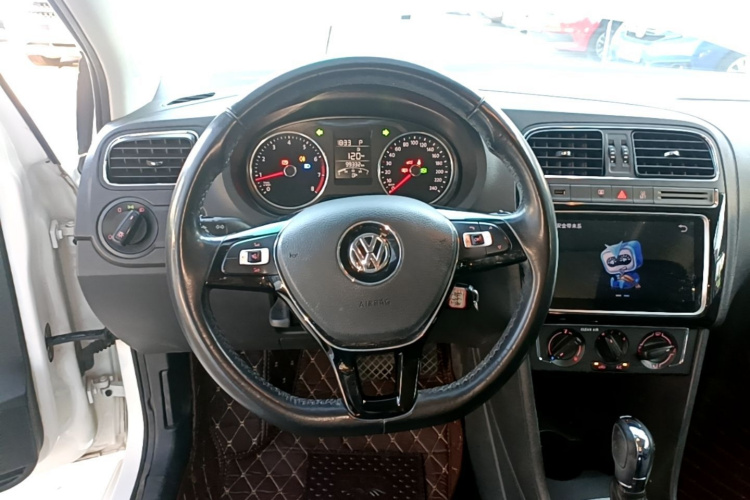 Volkswagen Polo 2019 #15 Volkswagen Polo 2019 изображение автомобиля #15