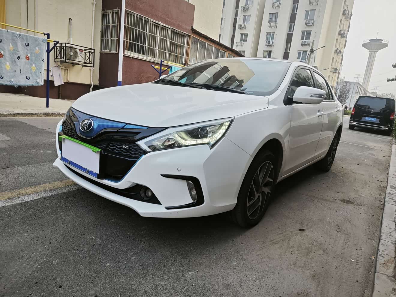 BYD Qin New Energy 2017 car image 