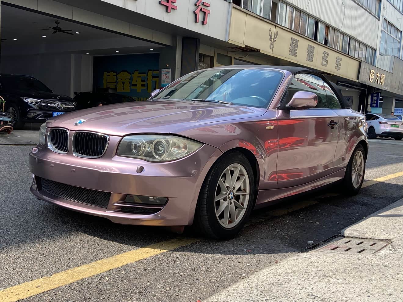 BMW 1 Series (Imported) 2011 car image 