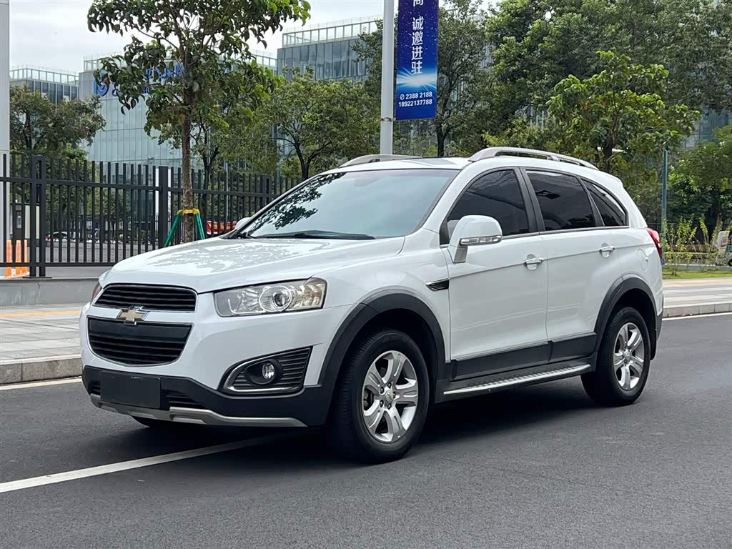 Chevrolet Captiva 2017 car image 