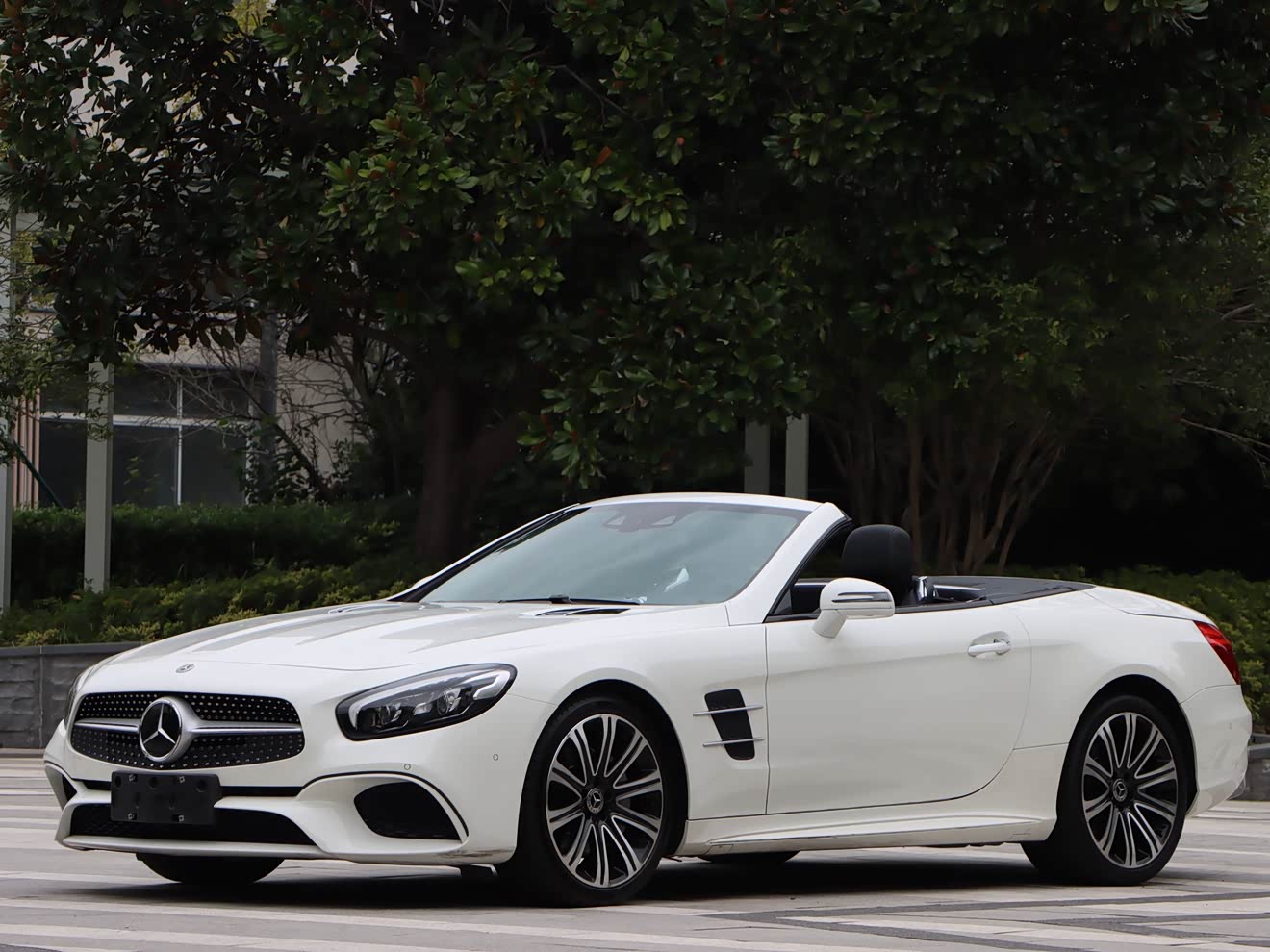 Mercedes-Benz SL Class 2019 car image 