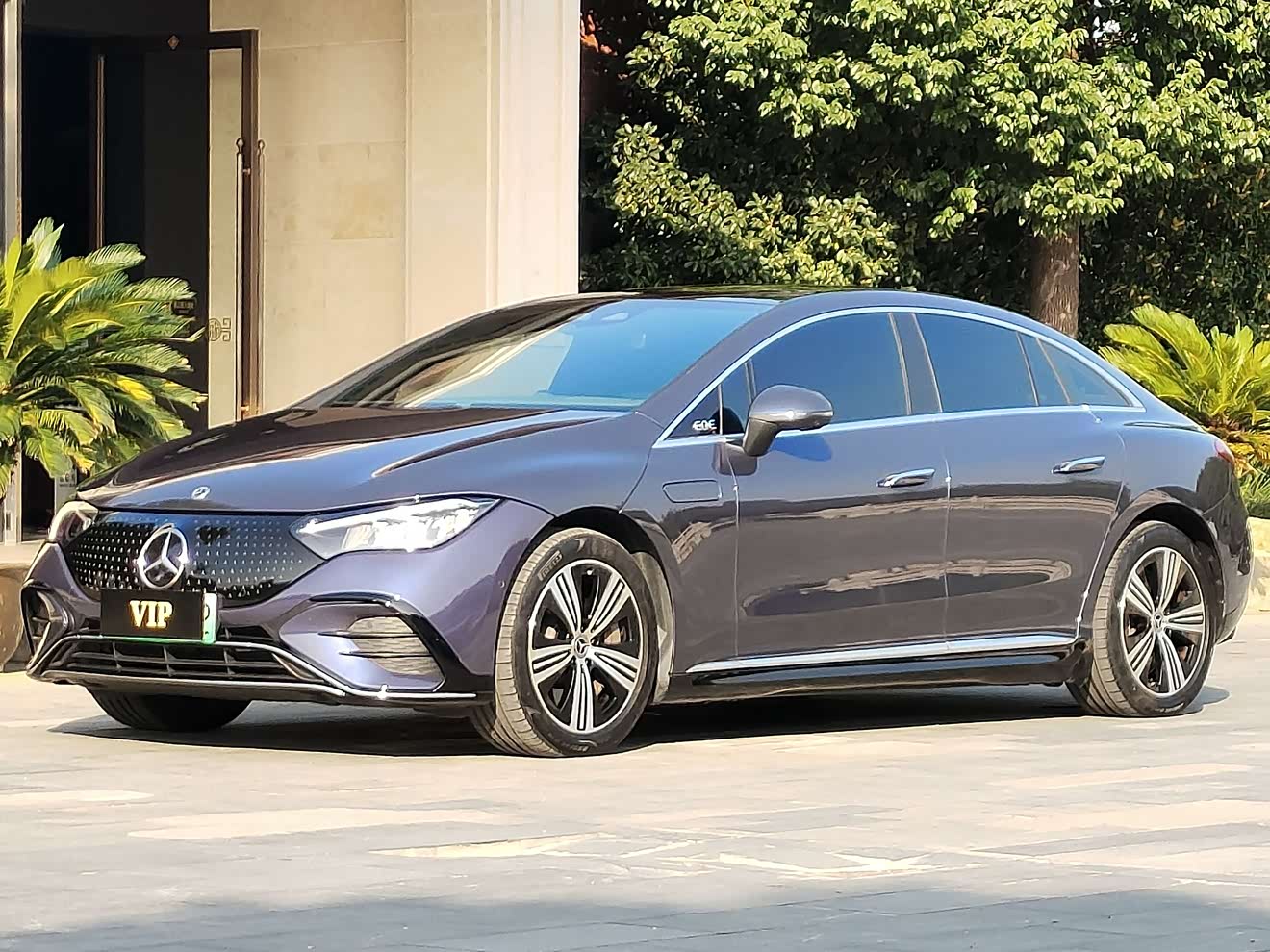 Mercedes-Benz EQE Class 2023 car image 