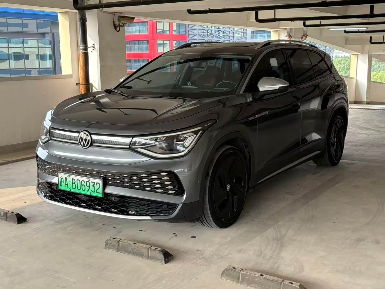 Volkswagen ID.6 X 2022 car image 