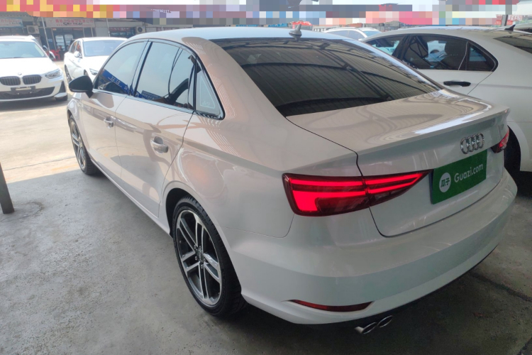 Audi A3 2018 car image #5