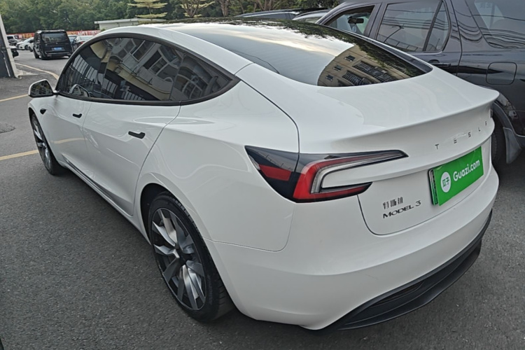 Tesla Model 3 2025 #5 Tesla Model 3 2025 car image #5