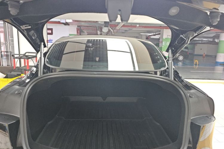 Tesla Model 3 2023 #19 Tesla Model 3 2023 car image #19