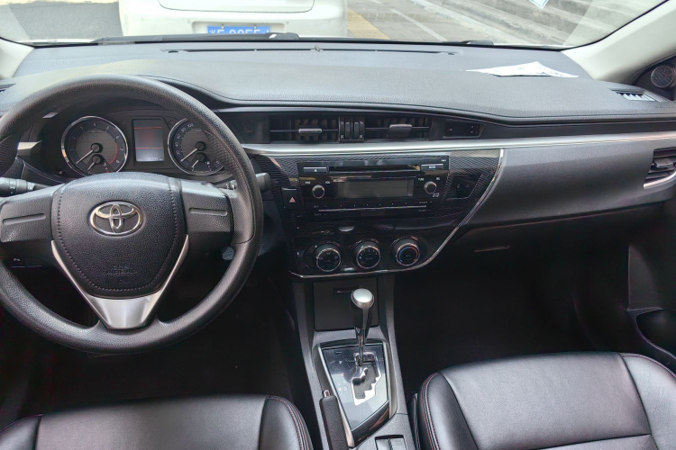 Toyota Corolla 2015 car image #10