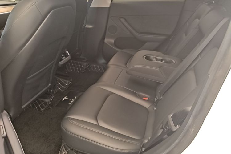 Tesla Model Y 2022 #17 Tesla Model Y 2022 car image #17