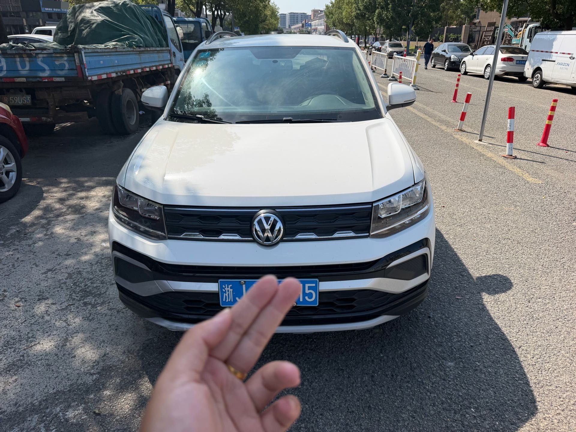 Volkswagen T-Cross 2019 immagine di auto #2