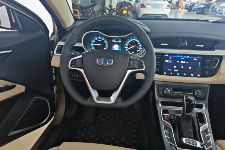 GEELY Emgrand 2019 #11 GEELY Emgrand 2019 car image #11