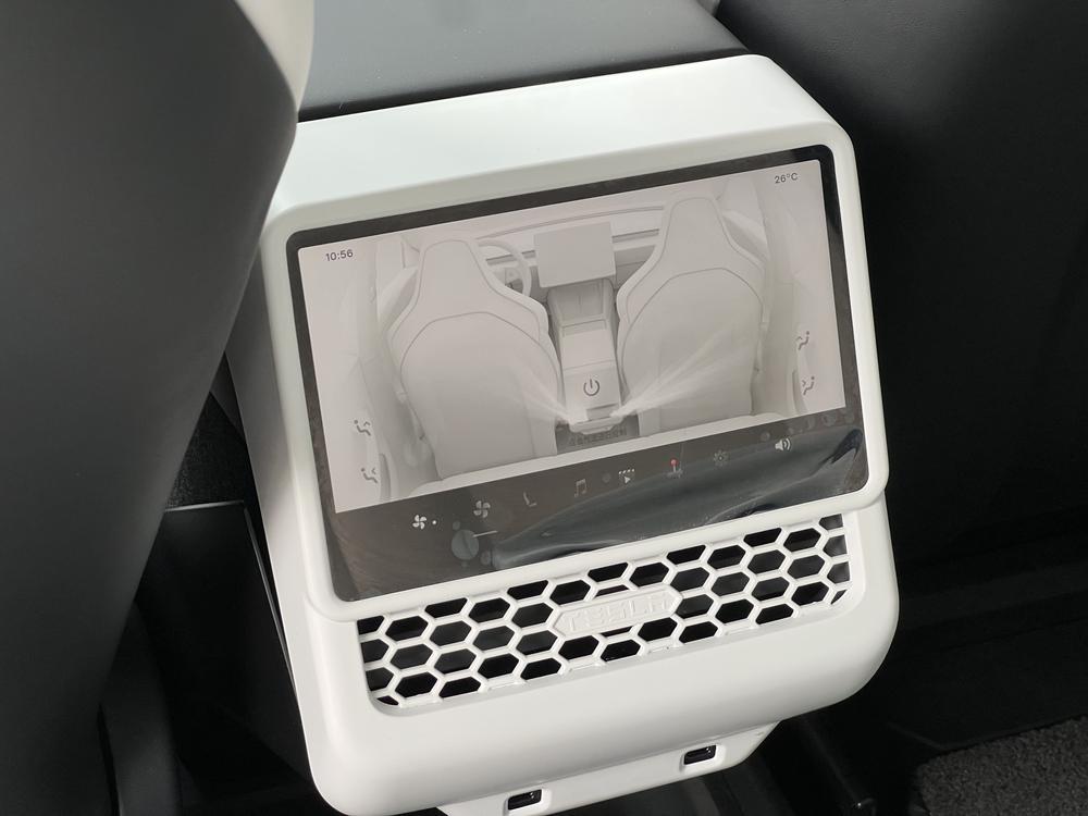 Tesla Model 3 2024 #8 Tesla Model 3 2024 car image #8