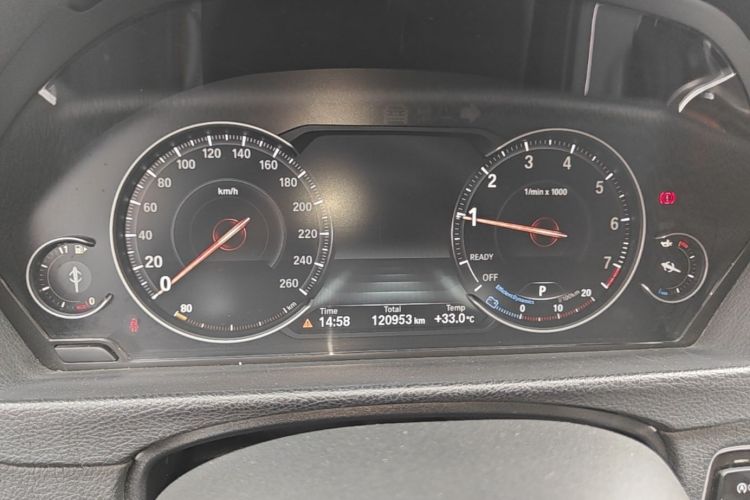 BMW 3 Series 2017 car image #16