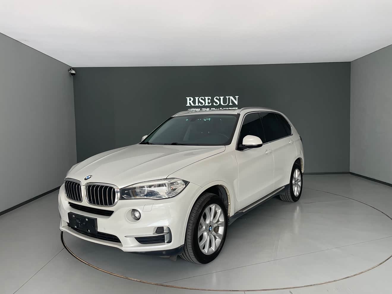 BMW X5 (Imported) 2018 car image 