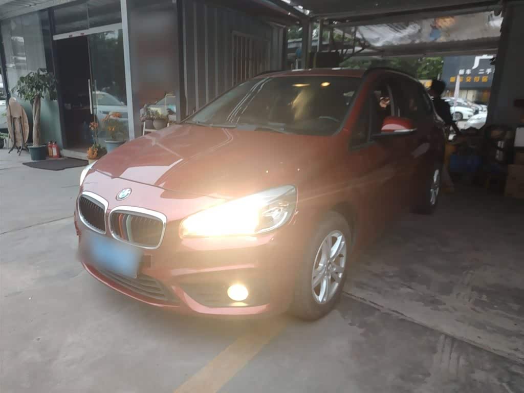 BMW 2 Series Tourer (Imported) 2015 car image 