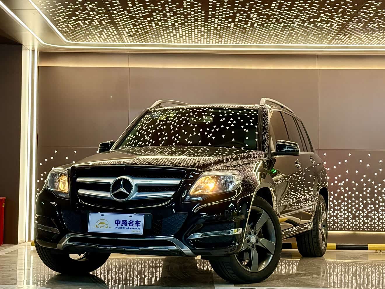 Mercedes-Benz GLK Class 2014 Mercedes-Benz GLK Class 2014 car image