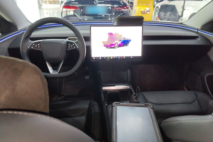 Tesla Model 3 2024 car image #10