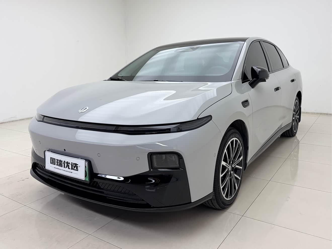 Leapmotor B01 2025 汽车图片 